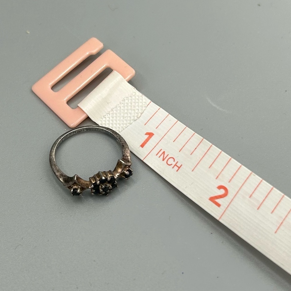 925 Sterling Silver Cluster Ring Size 6.25 - Picture 3 of 8